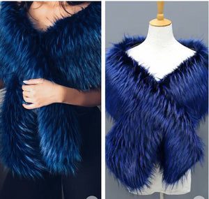 Faux fur wrap in blue