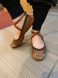 Hazel nut cream zebra flat