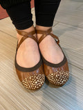 Hazel nut cream zebra flat