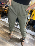 Total tied in crepe cargo Pant