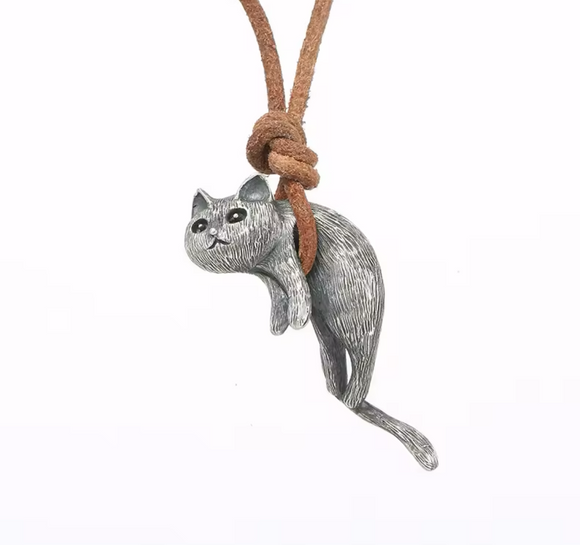 Hang in there kitten necklace 