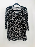 Black/White Giraffe Print Tunic